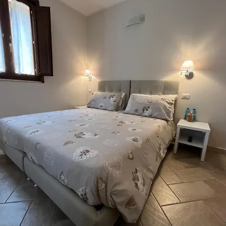 Garibaldi Guest house